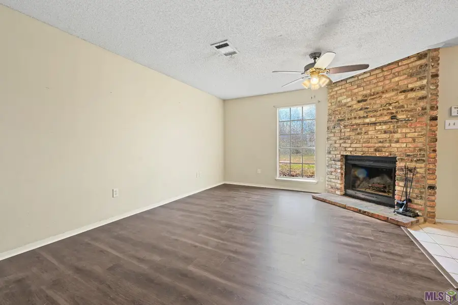 3323 King Bradford Dr, Baton Rouge, LA 70816 - #3