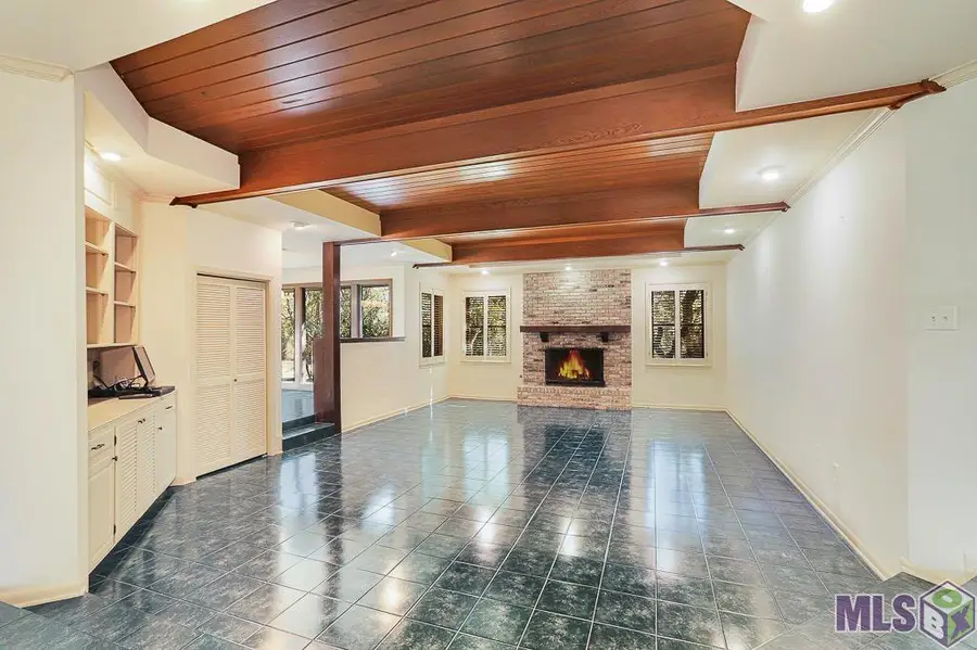 8041 Oak Hollow Dr, Baton Rouge, LA 70810 - #2