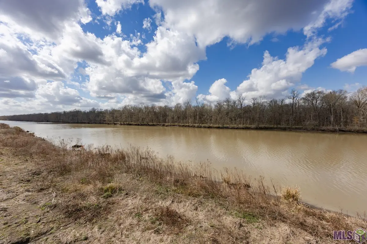 6046 Mill Town Rd, Brusly, LA 70719 - #1