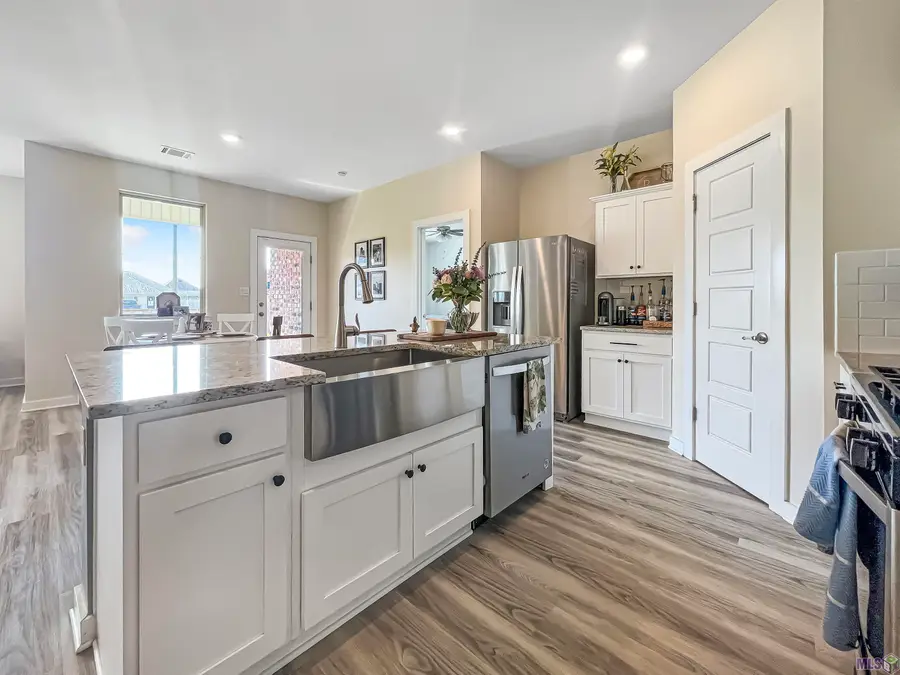 12850 Silverbell Ave, Denham Springs, LA 70726 - #3