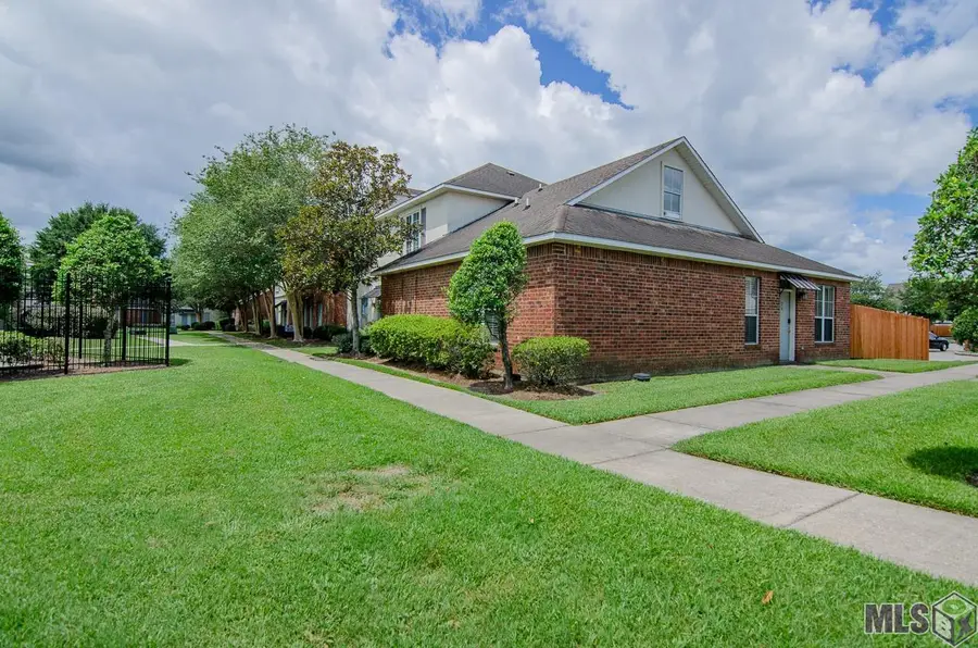 4000 Lake Beau Pre #27, Baton Rouge, LA 70820 - #2