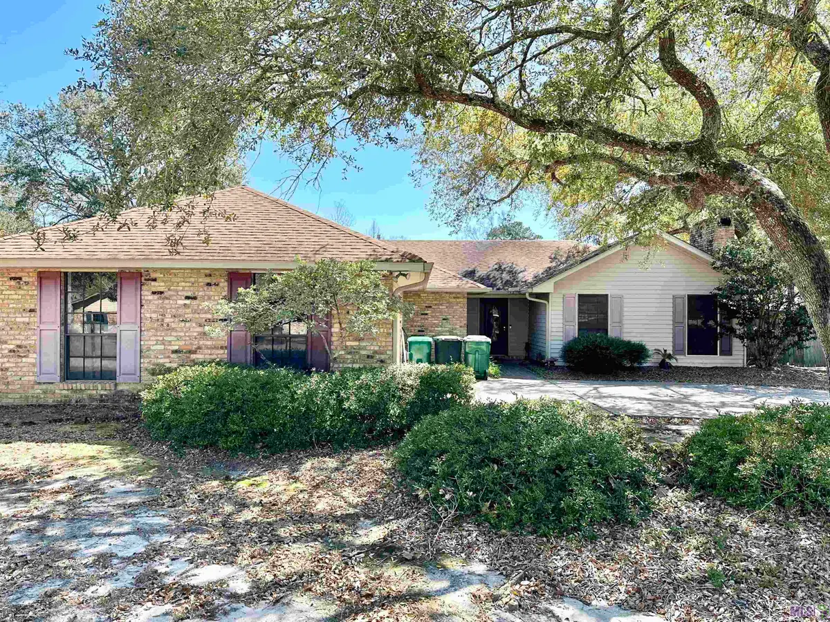 307 N Buckingham Dr, Slidell, LA 70461 - #1