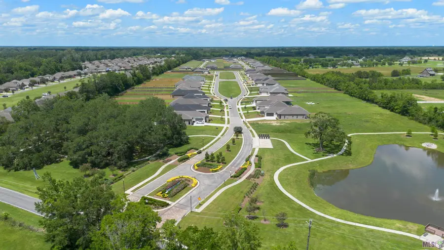 9813 Oak Colony Blvd, Baton Rouge, LA 70817 - #3