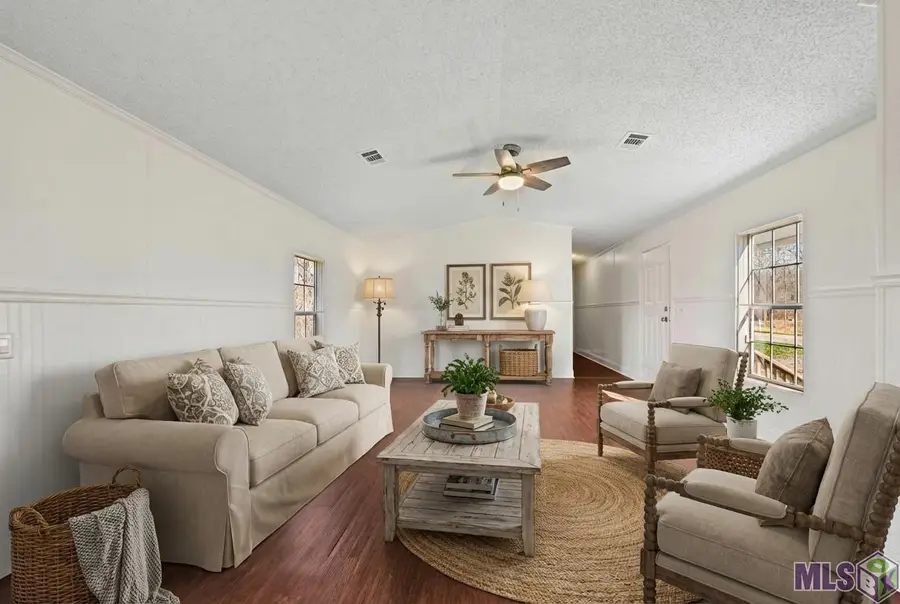 39054 Camp Dr, Prairieville, LA 70769 - #2