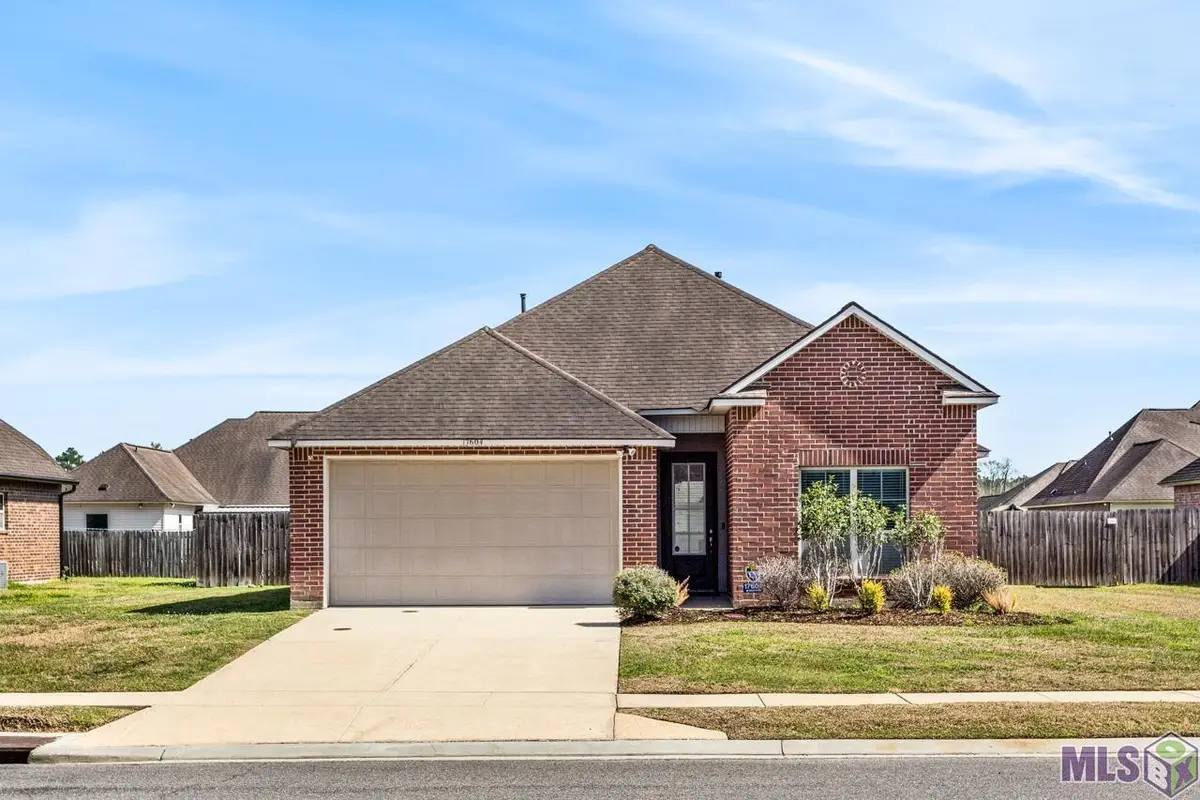17604 Hoods Ridge Dr, Prairieville, LA 70769 - #1