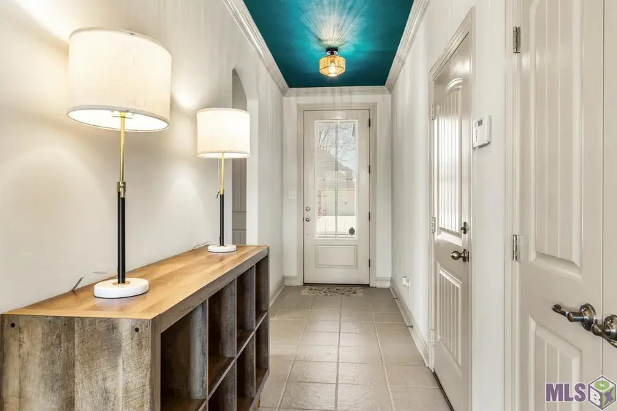 17604 Hoods Ridge Dr, Prairieville, LA 70769 - #2