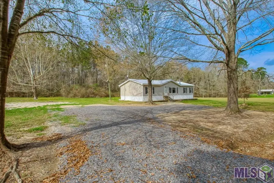 18307 Robert Denham Rd, Prairieville, LA 70769 - #3