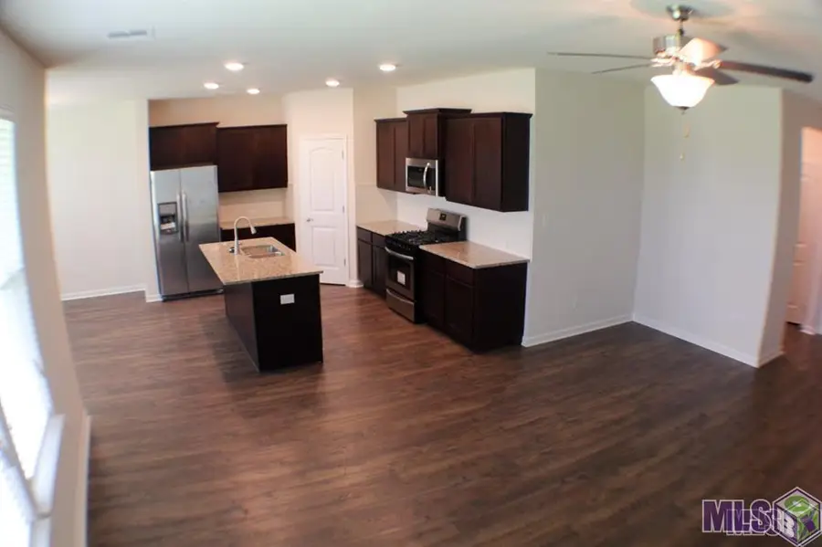 17609 Eagles Perch Dr, Prairieville, LA 70769 - #3