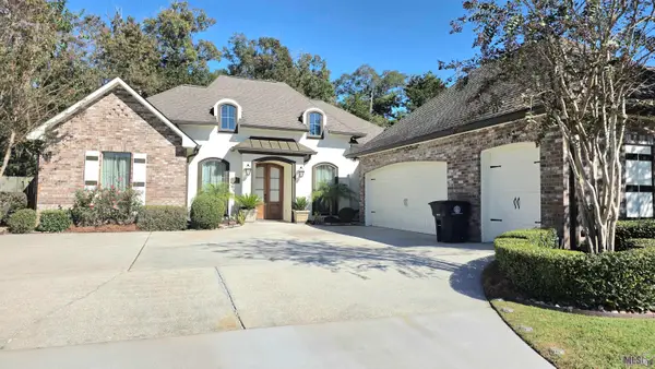 18167 Villa Trace Ave, Central, LA 70739