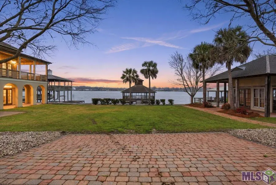 7250 Scappare Dr, Oscar, LA 70762 - #2