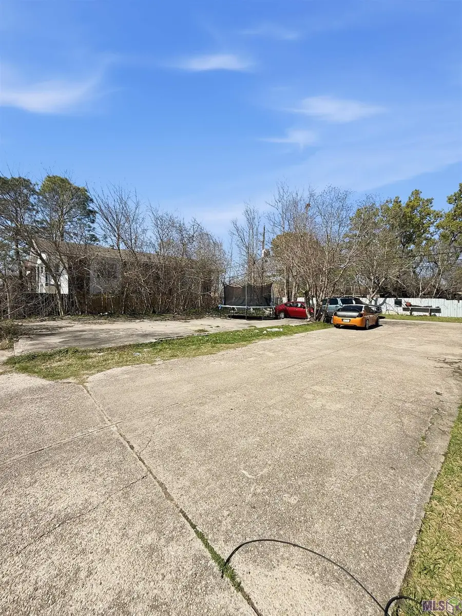 8231 Ned Ave, Baton Rouge, LA 70820 - #2