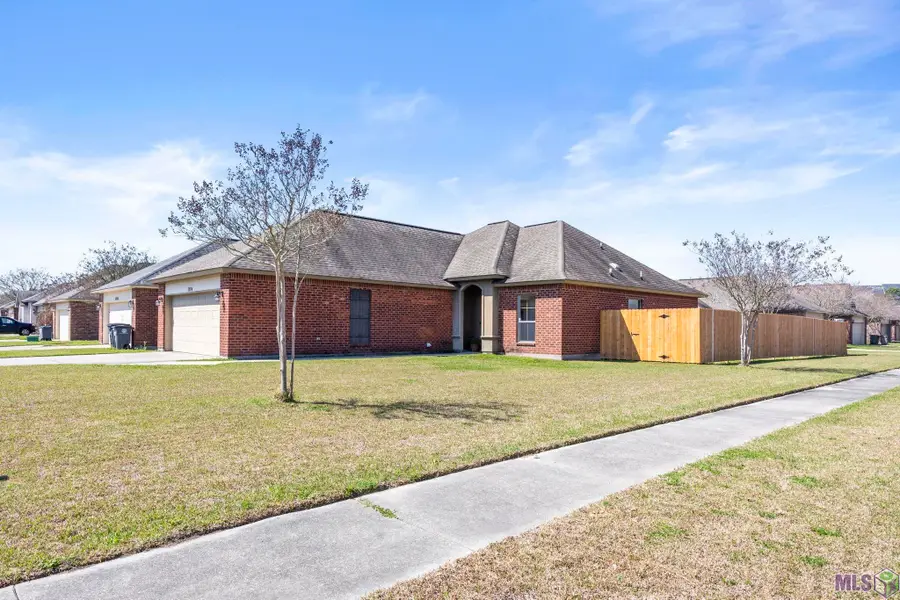 3204 Southlake Ave, Baton Rouge, LA 70810 - #3