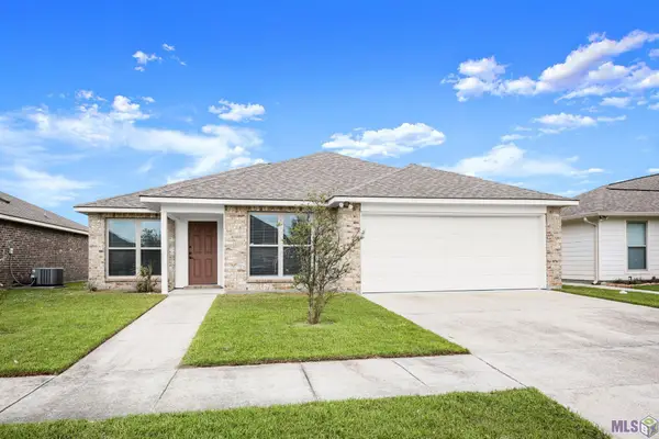 1482 Meadow Crossing Dr, Gonzales, LA 70737