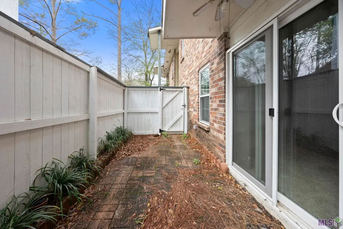 9855 Jefferson Hwy #W21, Baton Rouge, LA 70809 - #1