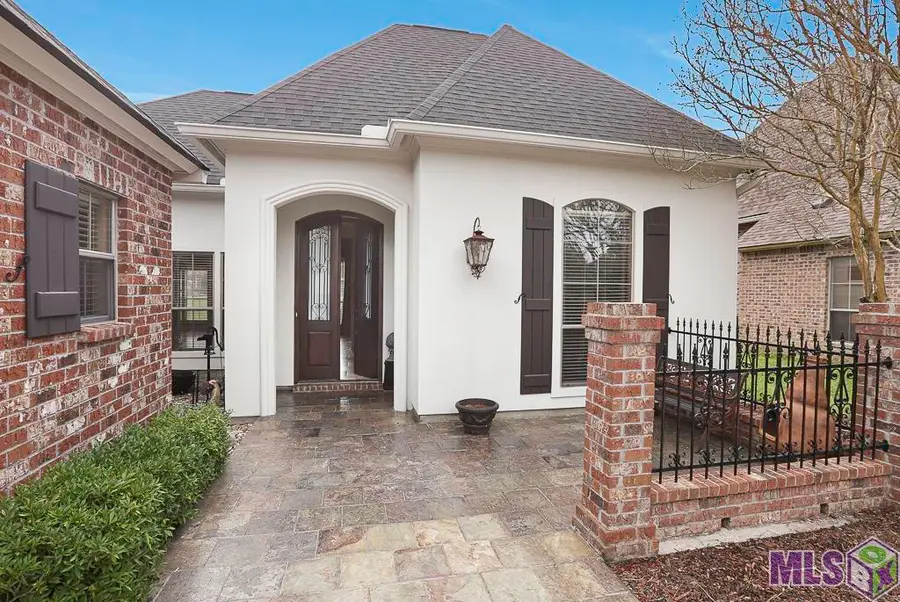 16704 Highland Club Ave, Baton Rouge, LA 70817 - #2