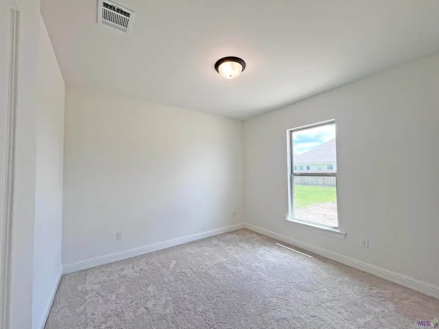 26123 Willette Ave, Denham Springs, LA 70726 - #2