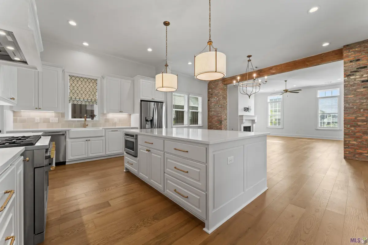 13820 Woody Creek Dr, Baton Rouge, LA 70810 - #1