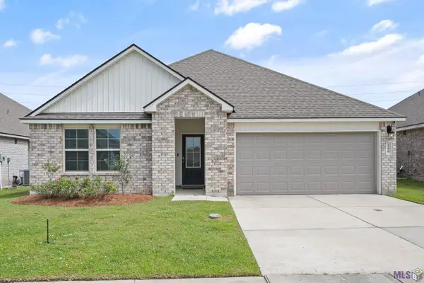 15820 Loussier Dr, Zachary, LA 70791