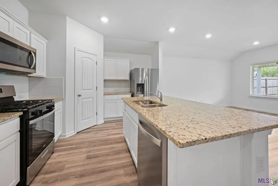 15820 Loussier Dr, Zachary, LA 70791 - #3