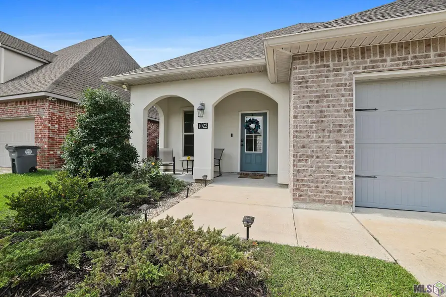 1022 Gentle Wind Dr, Baton Rouge, LA 70820 - #2