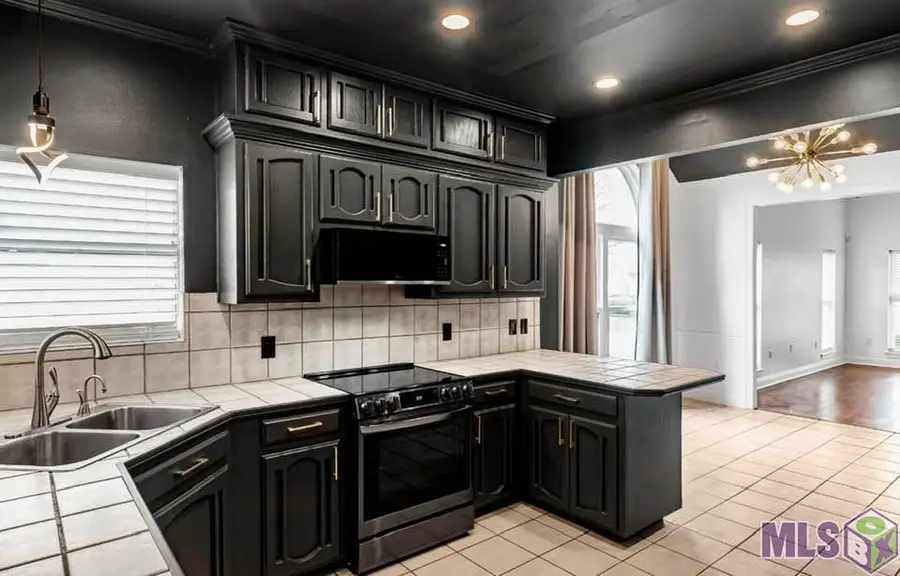 9210 Gary St, Denham Springs, LA 70726 - #3