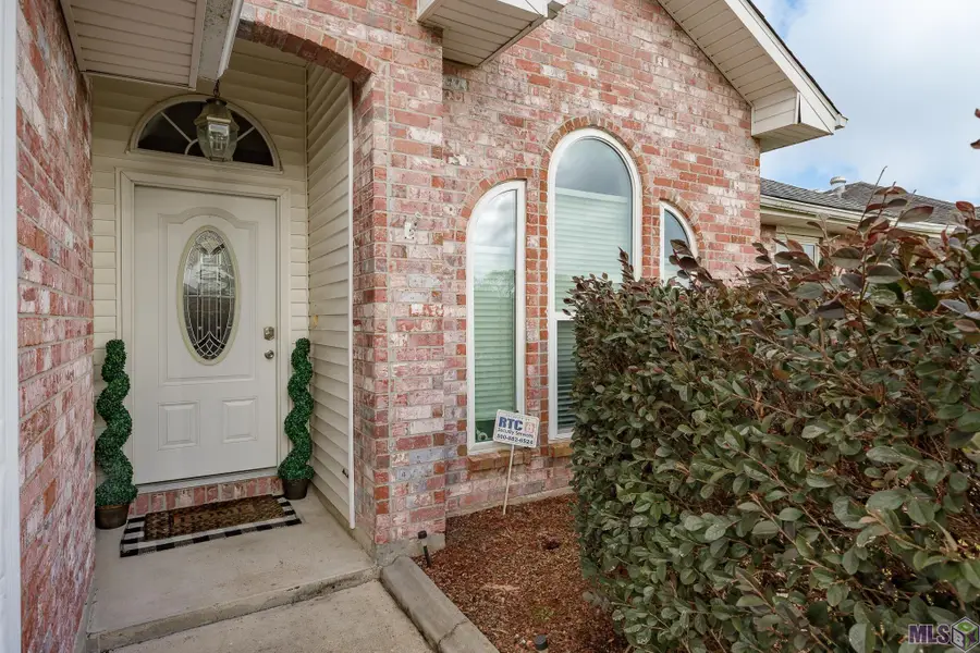 93 Moss Dr, Laplace, LA 70068 - #2