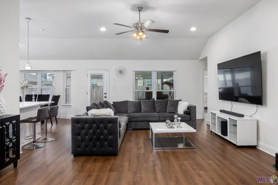 93 Moss Dr, Laplace, LA 70068 - #3