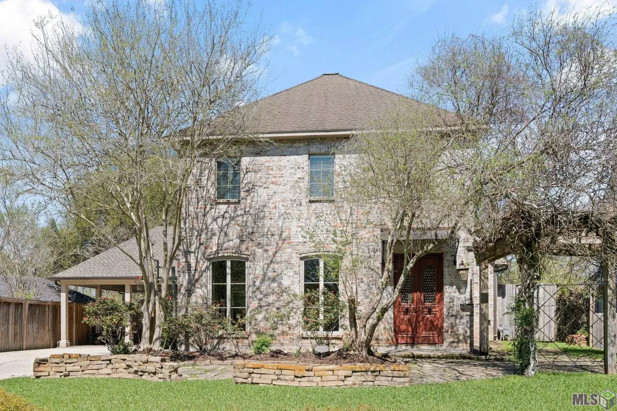 3231 Woodland Ridge Blvd, Baton Rouge, LA 70817 - #1