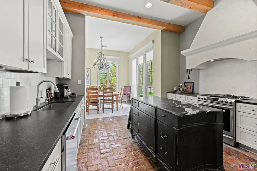 3231 Woodland Ridge Blvd, Baton Rouge, LA 70817 - #3