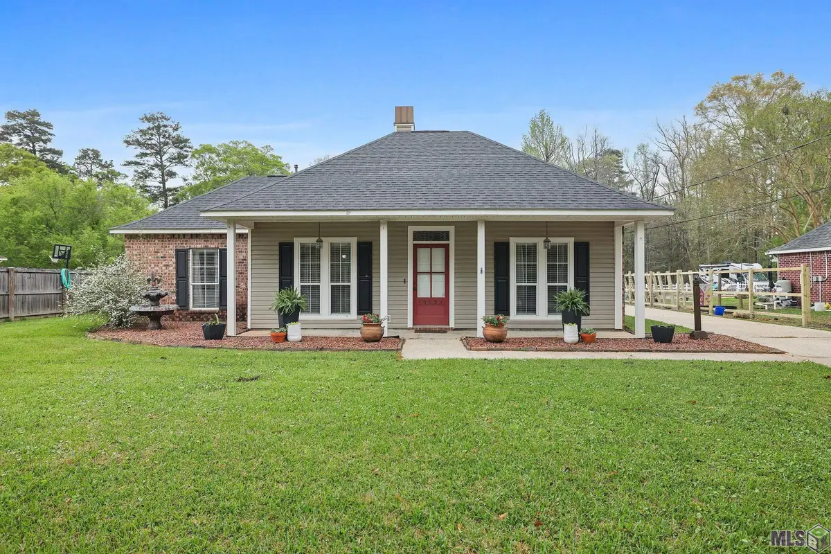 10653 Ray Dr, Denham Springs, LA 70706 - #1