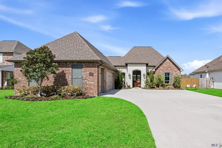 7335 Lillie Dr, Denham Springs, LA 70706 - #2