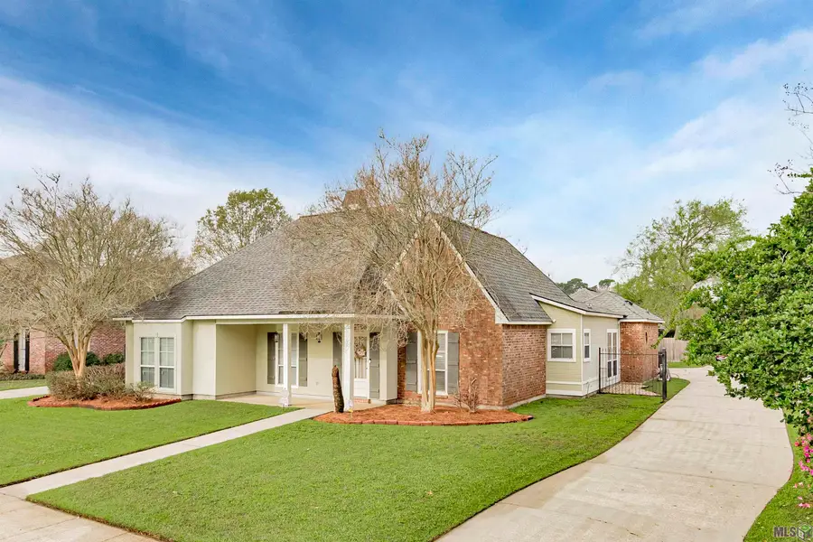 10841 Classique Dr, Baton Rouge, LA 70815 - #2