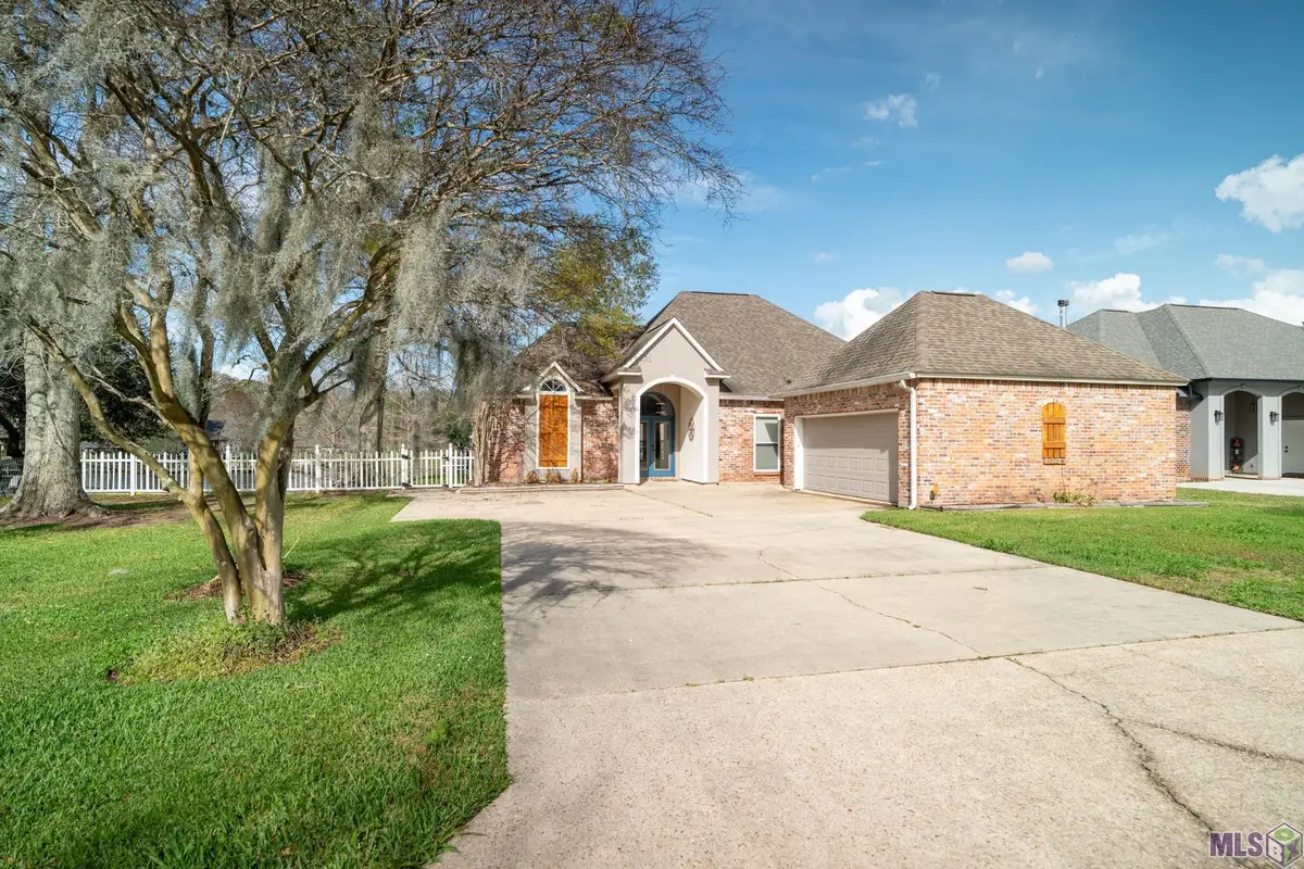 11940 River Highlands Drive, Maurepas, LA 70449 - #1
