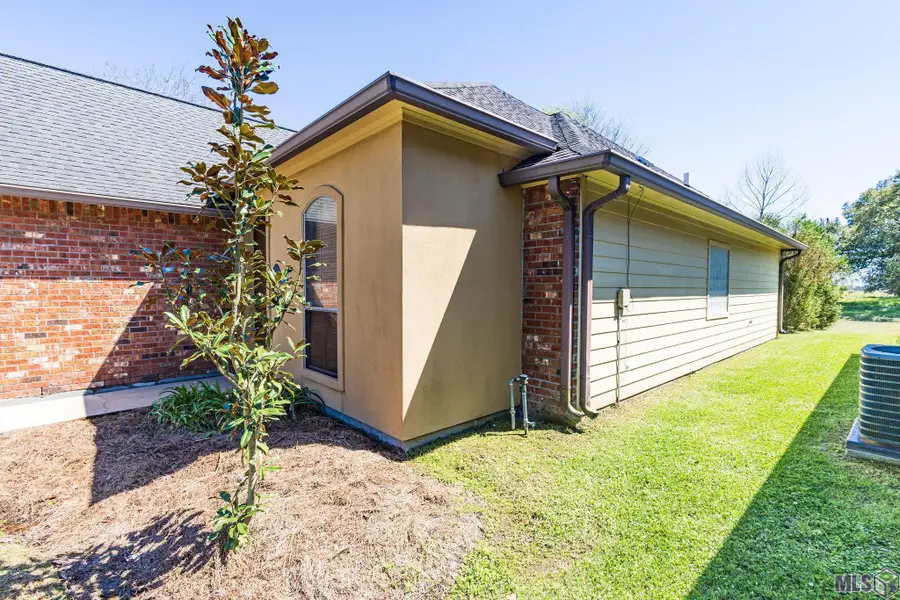 3101 Nicholson Lake Dr, Baton Rouge, LA 70810 - #3