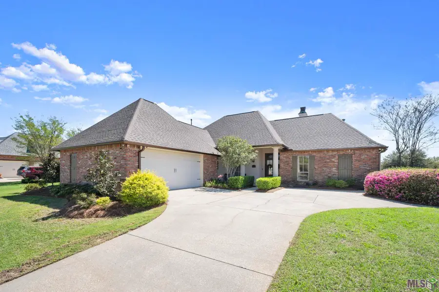 2444 S Turnberry Ave, Zachary, LA 70791 - #2