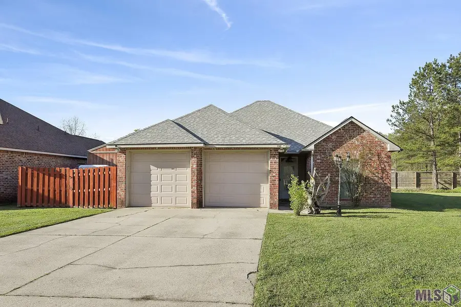 14211 Stones Throw Ct, Denham Springs, LA 70726 - #2