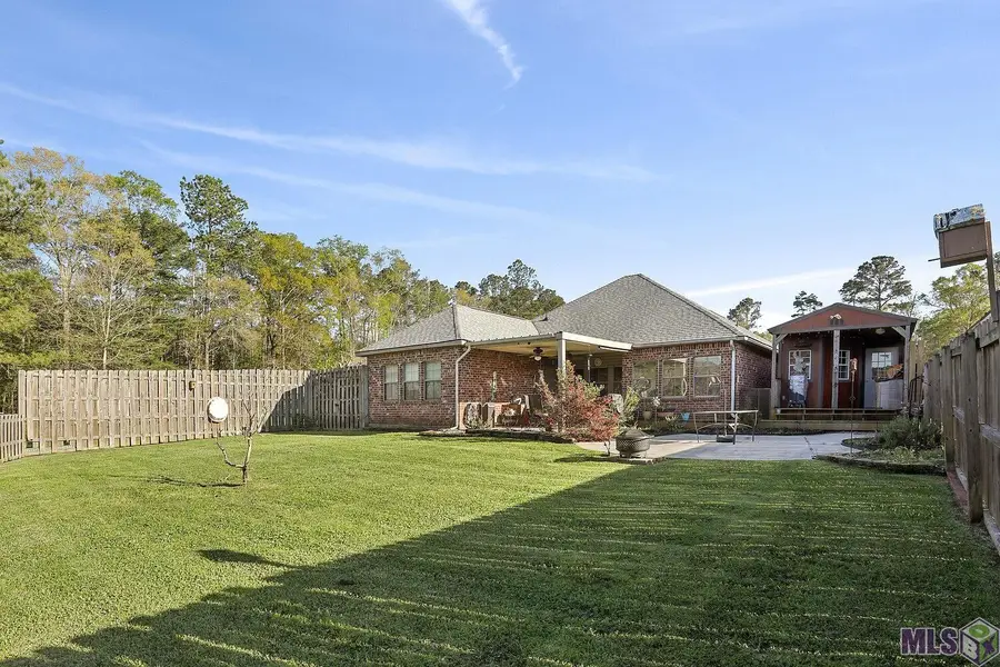 14211 Stones Throw Ct, Denham Springs, LA 70726 - #3
