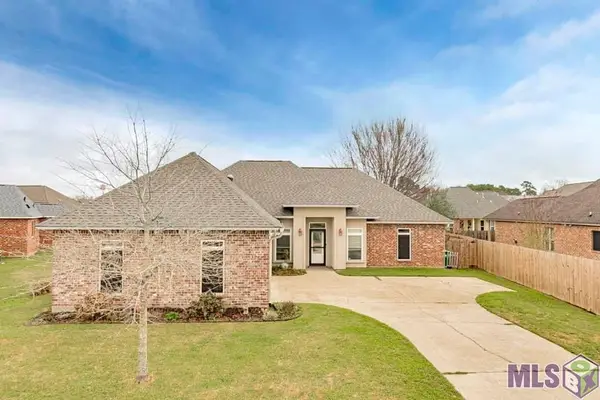 2210 Willowridge Ave, Port Allen, LA 70767