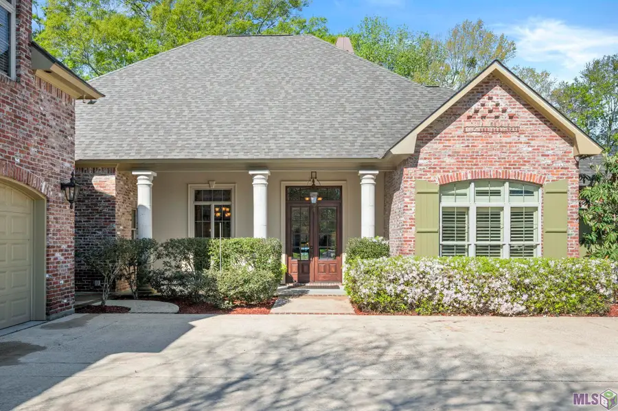 16247 Woodville Dr, Prairieville, LA 70769 - #2