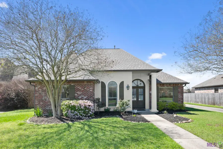 14082 West Creek Dr, Gonzales, LA 70737 - #2