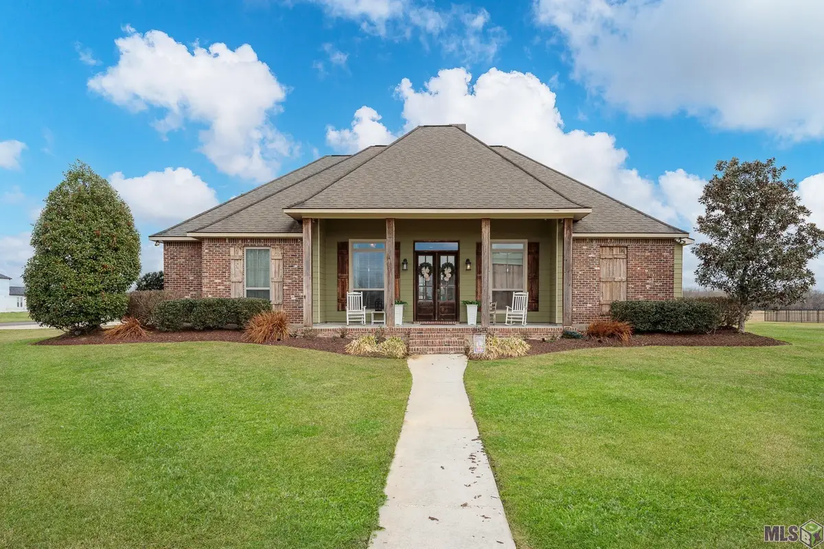 10562 Cessna St, Gonzales, LA 70737 - #1