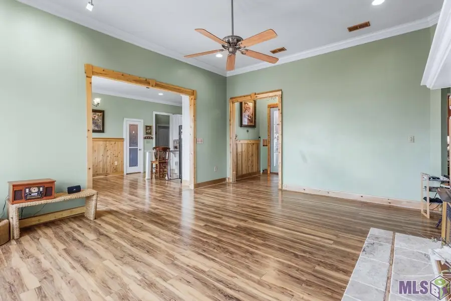 17202 La Hwy 930, Prairieville, LA 70769 - #2