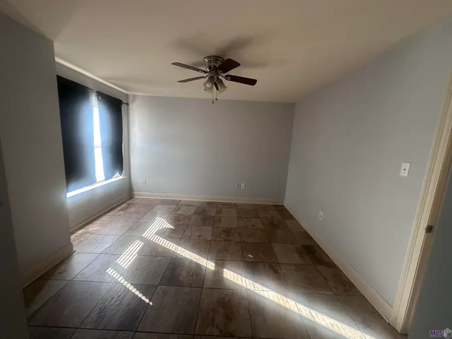 934 Hammond Manor Dr, Baton Rouge, LA 70816 - #3