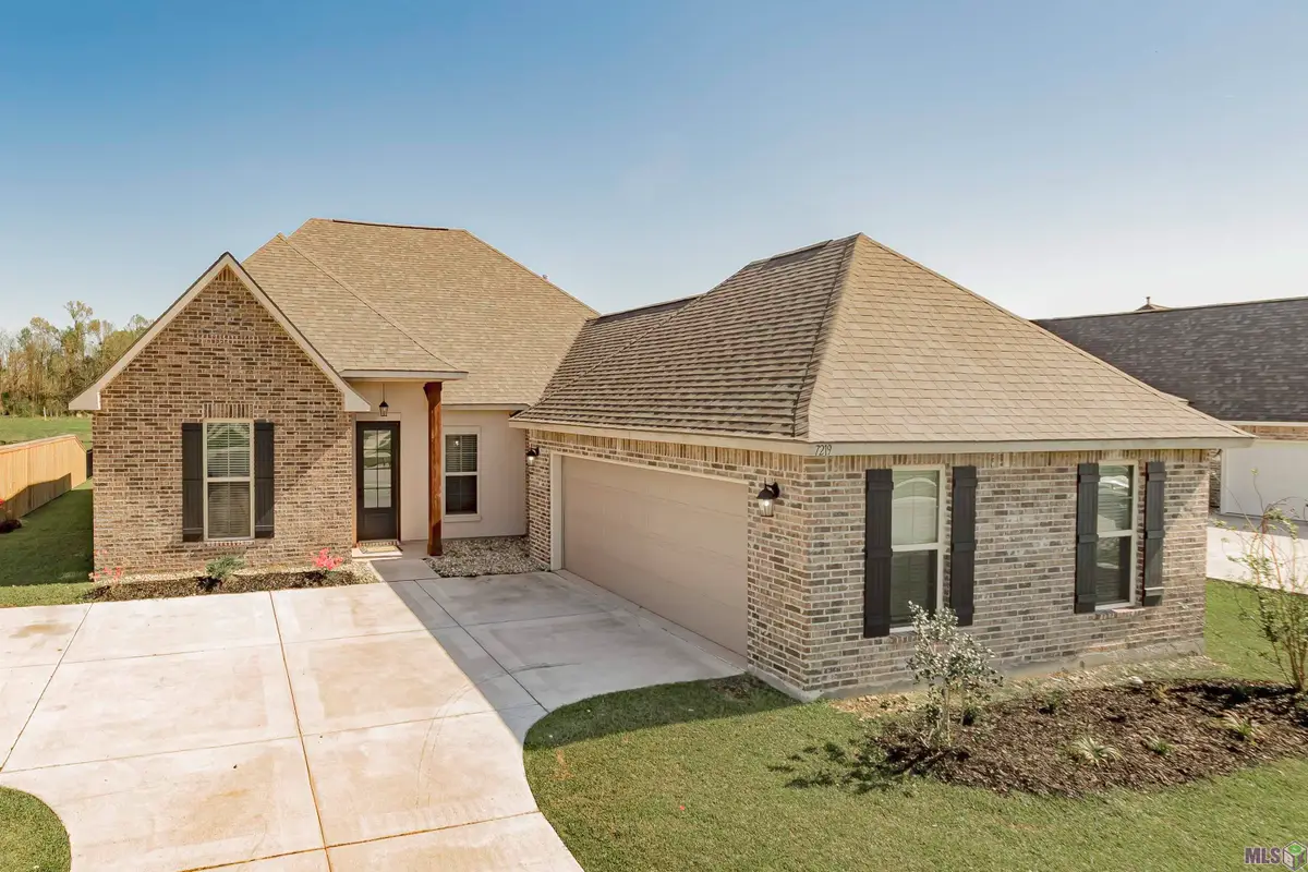 7219 Panama Canal Dr, Gonzales, LA 70737 - #1
