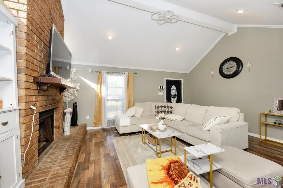 8725 Fairoaks St, Denham Springs, LA 70726 - #2