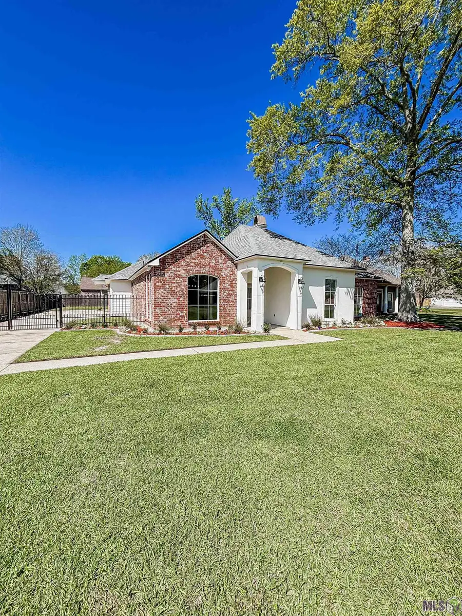 17375 Les Chenier St, Prairieville, LA 70769 - #2