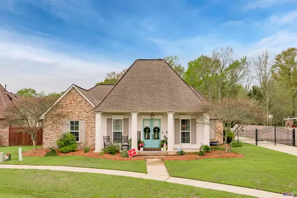 10152 Autumn Ct, Denham Springs, LA 70726