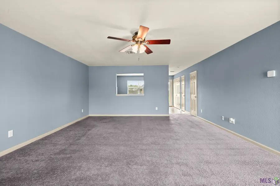 35055 Madisonville Dr, Denham Springs, LA 70706 - #2