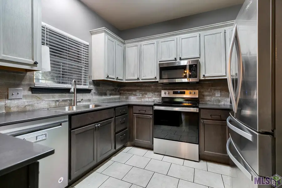 16369 W Great Oak Ct, Prairieville, LA 70769 - #3