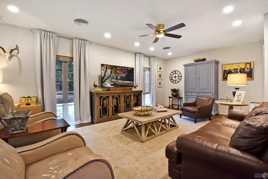 12030 Chester Dr, Baton Rouge, LA 70810 - #2